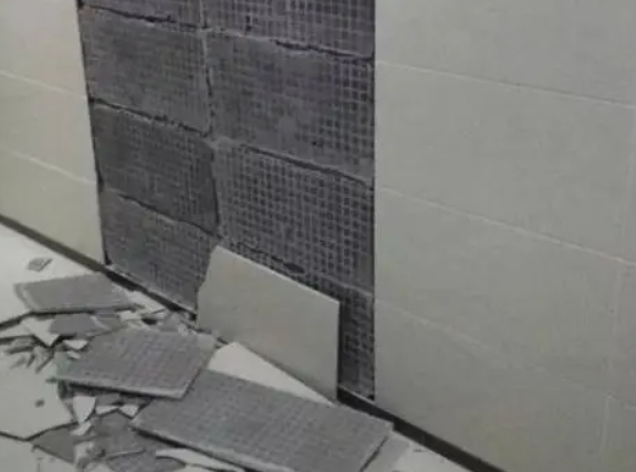 科尔沁左翼后瓷砖空鼓维修公司分享下科尔沁左翼后墙砖松动维修的知识