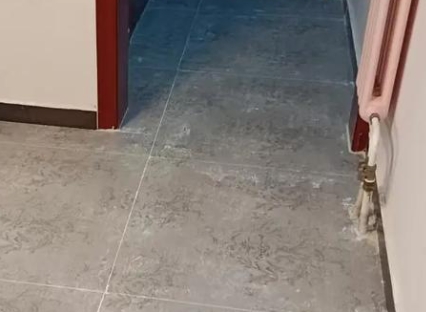 科尔沁左翼后瓷砖空鼓维修公司分享下科尔沁左翼后地砖空鼓了怎么办